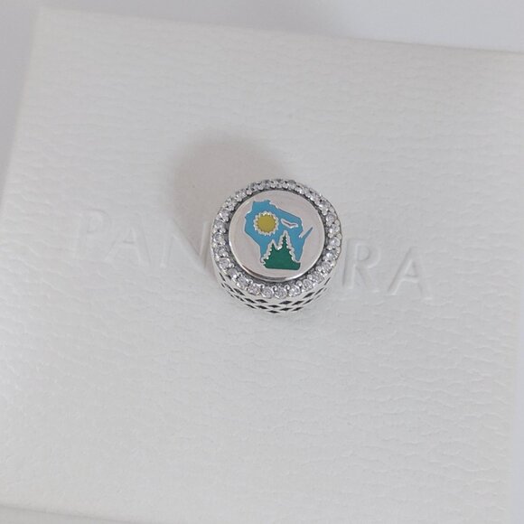 Pandora Wisconsin Green Bay Charm Bead Travel Destination S925 Silver with box - Picture 3 of 6